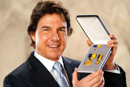 Tom Cruise honoured by US Navy