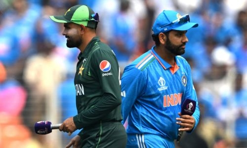 India opt to bowl against Pakistan in key World Cup clash