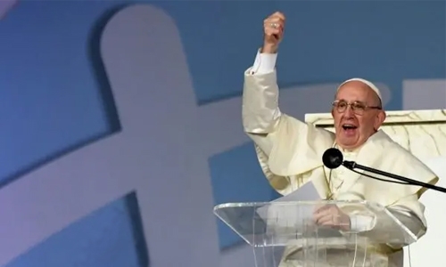 Pope winds up World Youth Day events in Panama with giant mass