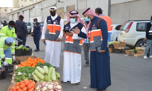 Three inspection campaigns conducted against illegal street vendors in Bahrain 