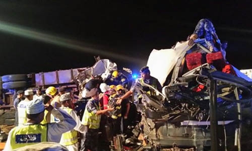 18 killed in Oman road crash