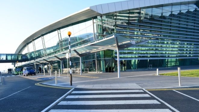 Dublin airport minibus hijack: Three passengers held