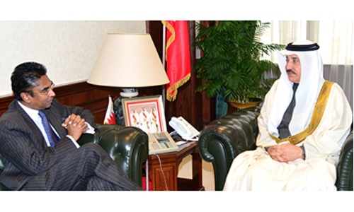 Labour minister receives Sri Lankan ambassador