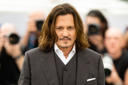 Johnny Depp warns fans over ‘deceptive’ social media accounts