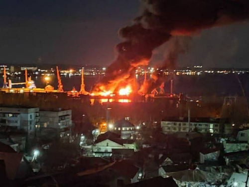 Kremlin confirms Russian warship hit by Ukrainian strike