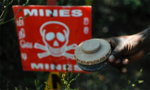 Sri Lanka bans landmines seven years after ethnic war