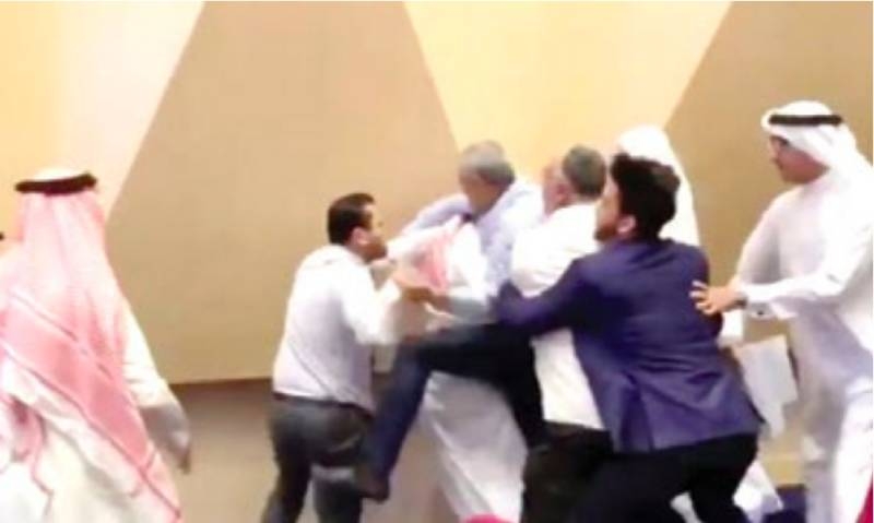 Arab lawyer acquitted of sectarian insult charge, fined BD100 for assault