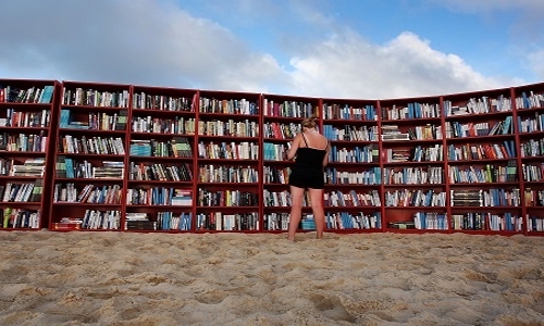 Dubai's beaches are doubling up as libraries!