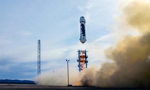 Reusable Bezos rocket revisits space