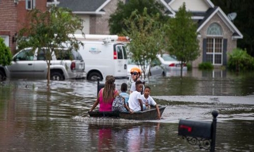 Hurricane Matthew weakens, makes S. Carolina landfall