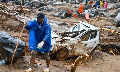 Hopes fade for more survivors in Indian landslide rescue
