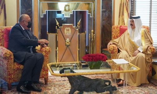 HM King Hamad receives letter from Egypt President on bilateral ties and latest developments