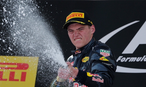 Birthday boy Verstappen hot on Ferrari heels