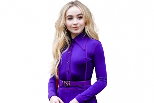 Sabrina Carpenter lives in fear of trolls