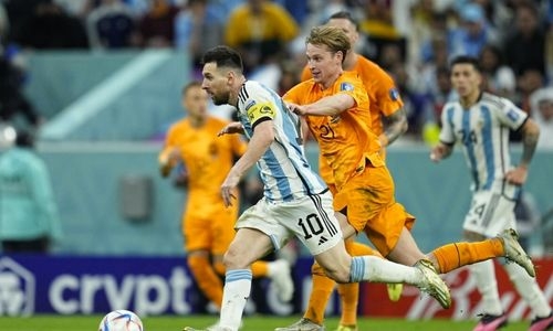 Messi, Argentina beat Netherlands to reach semis
