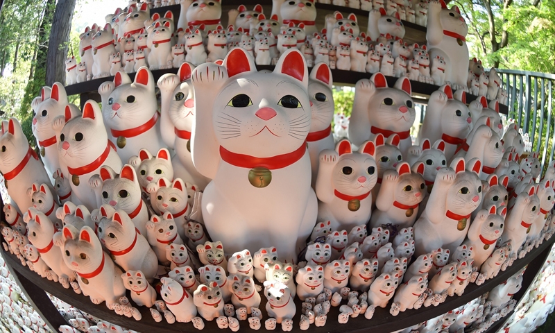 Tokyo ‘lucky cat’ temple draws Instagrammers