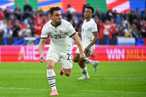 Shaqiri stunner moves Swiss to verge of Euro last 16 after Scotland draw