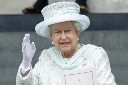 Queen says she never 'aspired' to record reign