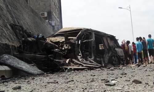 Suicide car bomb kills 4 in Yemen's Aden: official