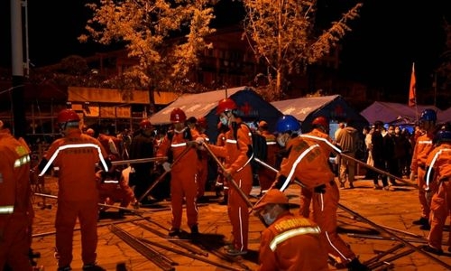 Death toll rises to 82 in China's Sichuan earthquake