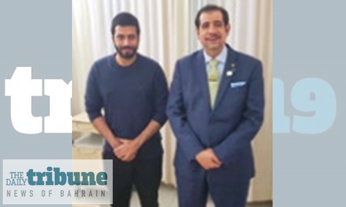 Ambassador visits Bahraini patients in Munich