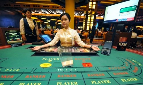 Singapore eases online gambling ban