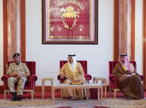 King of Bahrain: ``Our fallen soldiers are a source of pride for us''