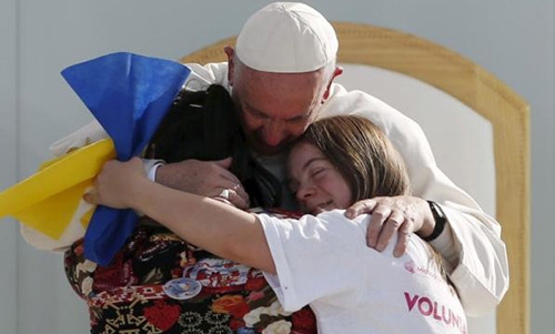 'There was such suffering': Pope Francis on meeting with migrants