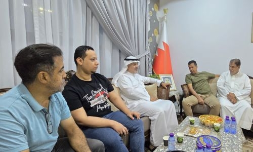 Bahraini Travelers Detained in Yemen: Families Appeal for Royal Intervention