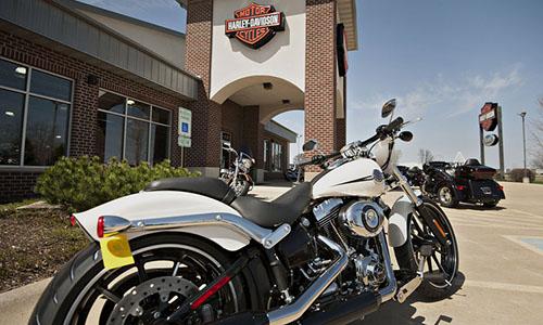 Harley-Davidson shares crash as US sales downshift