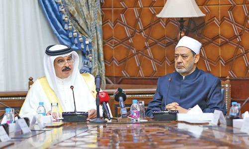 Bahrain King visits Egypt’s Islamic institution Al-Azhar Al-Sharif