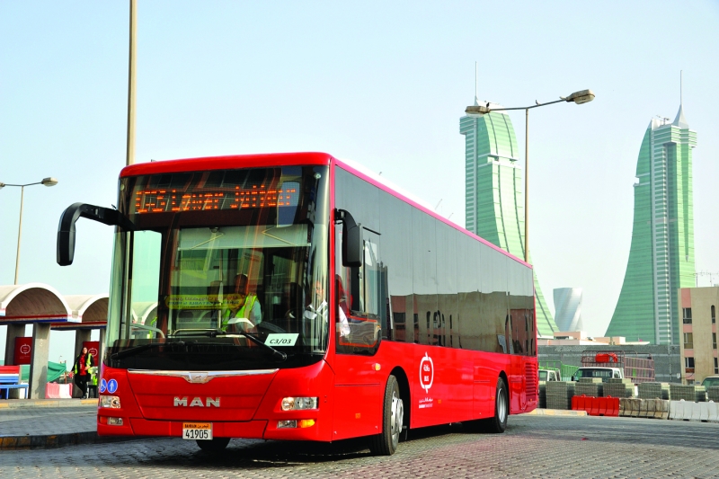Red Buses ‘spur traffic jams’ 