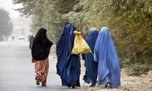 Afghan women not barred from speaking to each other: morality ministry