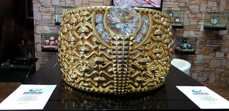 World’s largest ring showcased at Jewellery Arabia