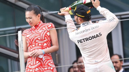 Lewis Hamilton bemused by Chinese grid girl controversy