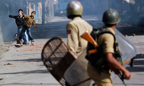 Protesters try to storm airbase in Indian Kashmir