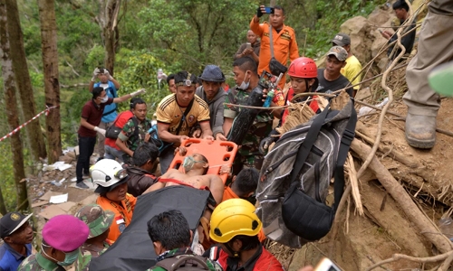 Indonesia ends mine collapse search