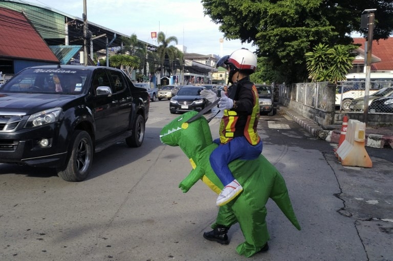 Traffic Cop combines cosplay and duty 