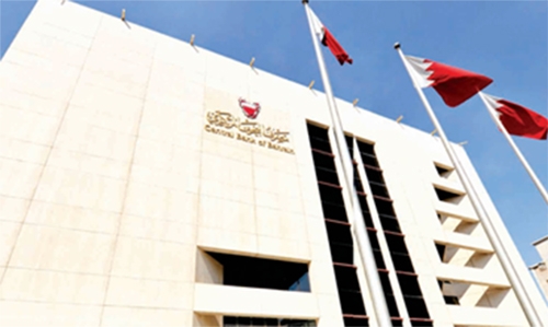 Bahrain holds debate on payment services