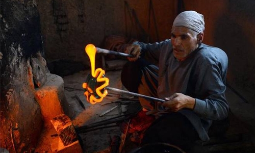 Decades of war wrecks Afghanistan’s precious glassblowing craft