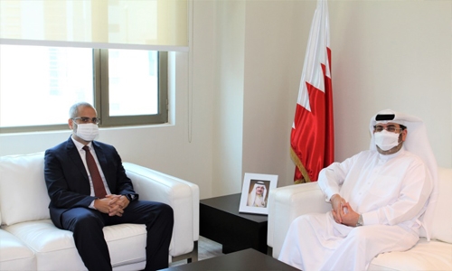 Bahrain keen to maintain healthy work environment, protect workers rights, prevent human trafficking: LMRA