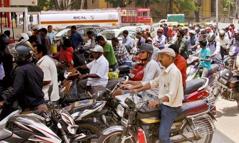 ‘No helmet, no fuel’ for Bangladesh bikers