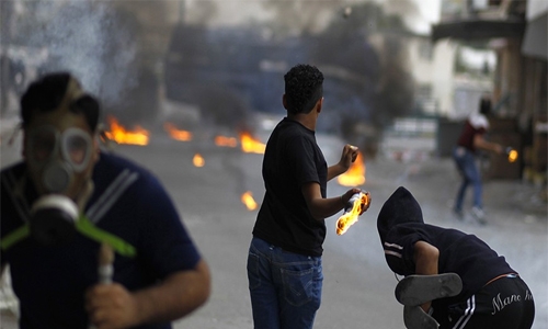 Bahrainis jailed in arson case 