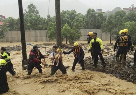 Taiwanese hot spring town still cut off after typhoon