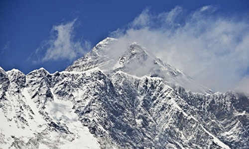 Australian and Dutch climbers die after Everest summit