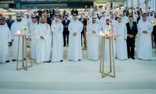 HH Shaikh Isa bin Salman inaugurates Night Lighting project at Rashid Equestrian and Horse Racing Club