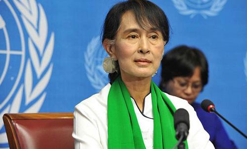Suu Kyi begins 'reconciliation' talks amid Myanmar transition jitters
