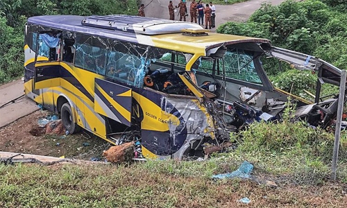 Fourteen dead in 'horrific' Malaysian bus crash