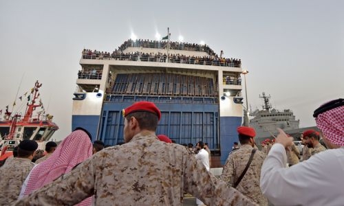 Ship carrying 1,687 Sudan evacuees reaches Saudi
