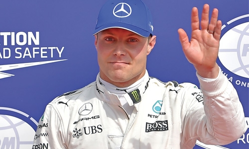 Bottas edges Hamilton, Ferrari close gap